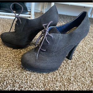 Trendy high heeled booties